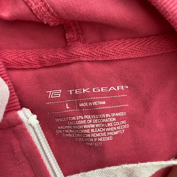 Zip up - Picture 2 of 2
